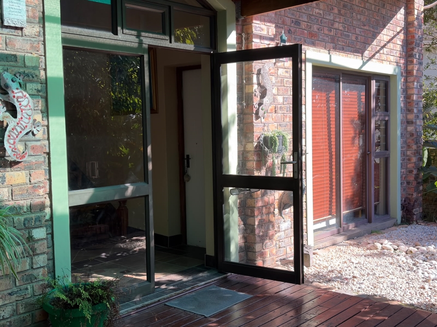 6 Bedroom Property for Sale in West Bank Eastern Cape